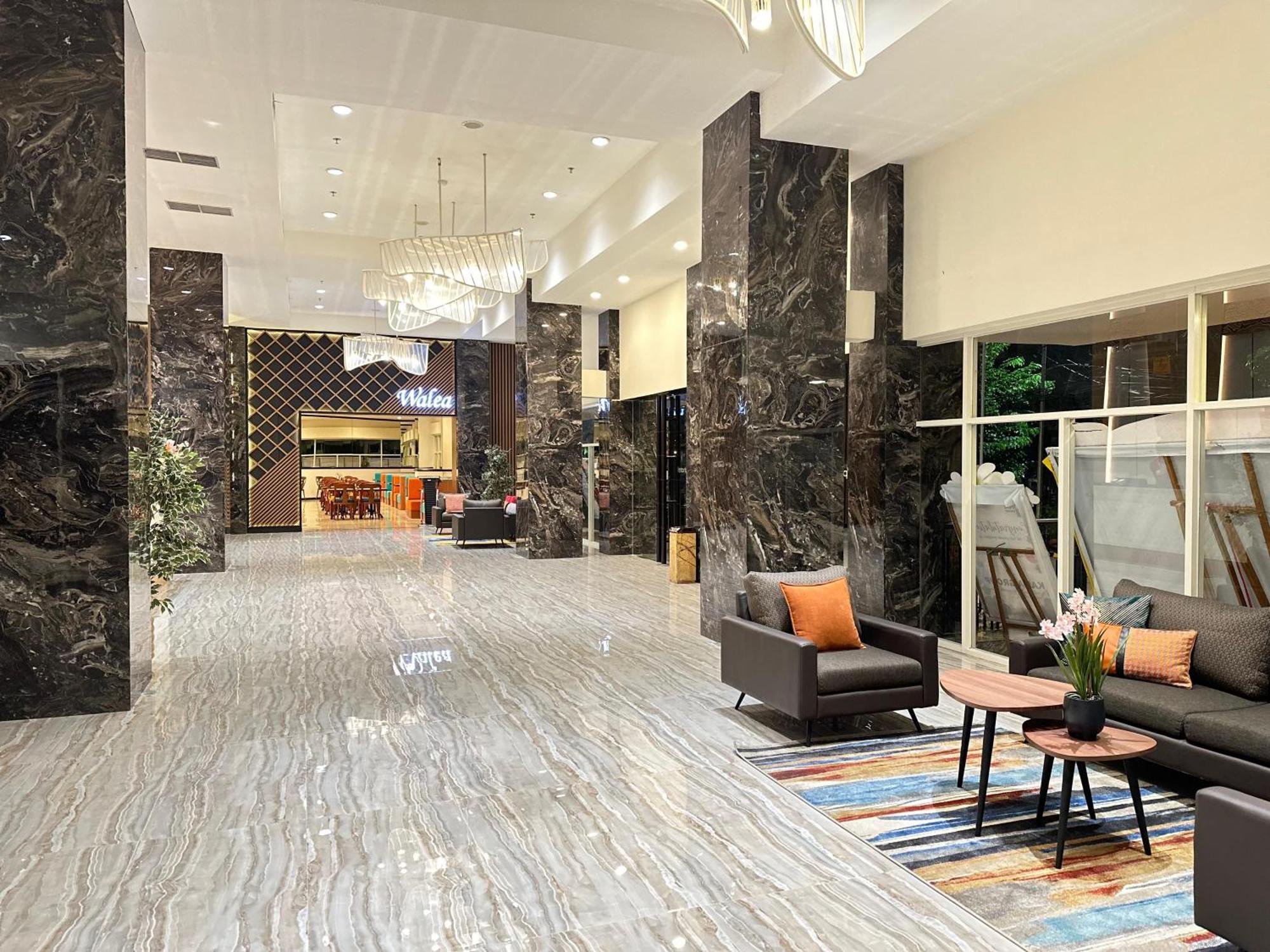 D'Primahotel Jemursari Surabaya Exteriör bild
